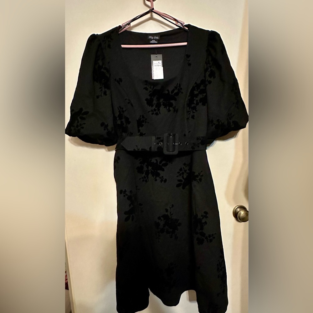 City Chic NWT Black Wild Heart Dress Size 18